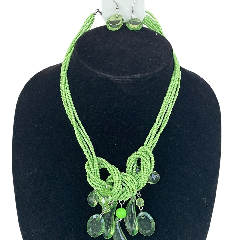 Mar Y Sol Green Beaded Knot Statement Necklace with Dangle Earrings